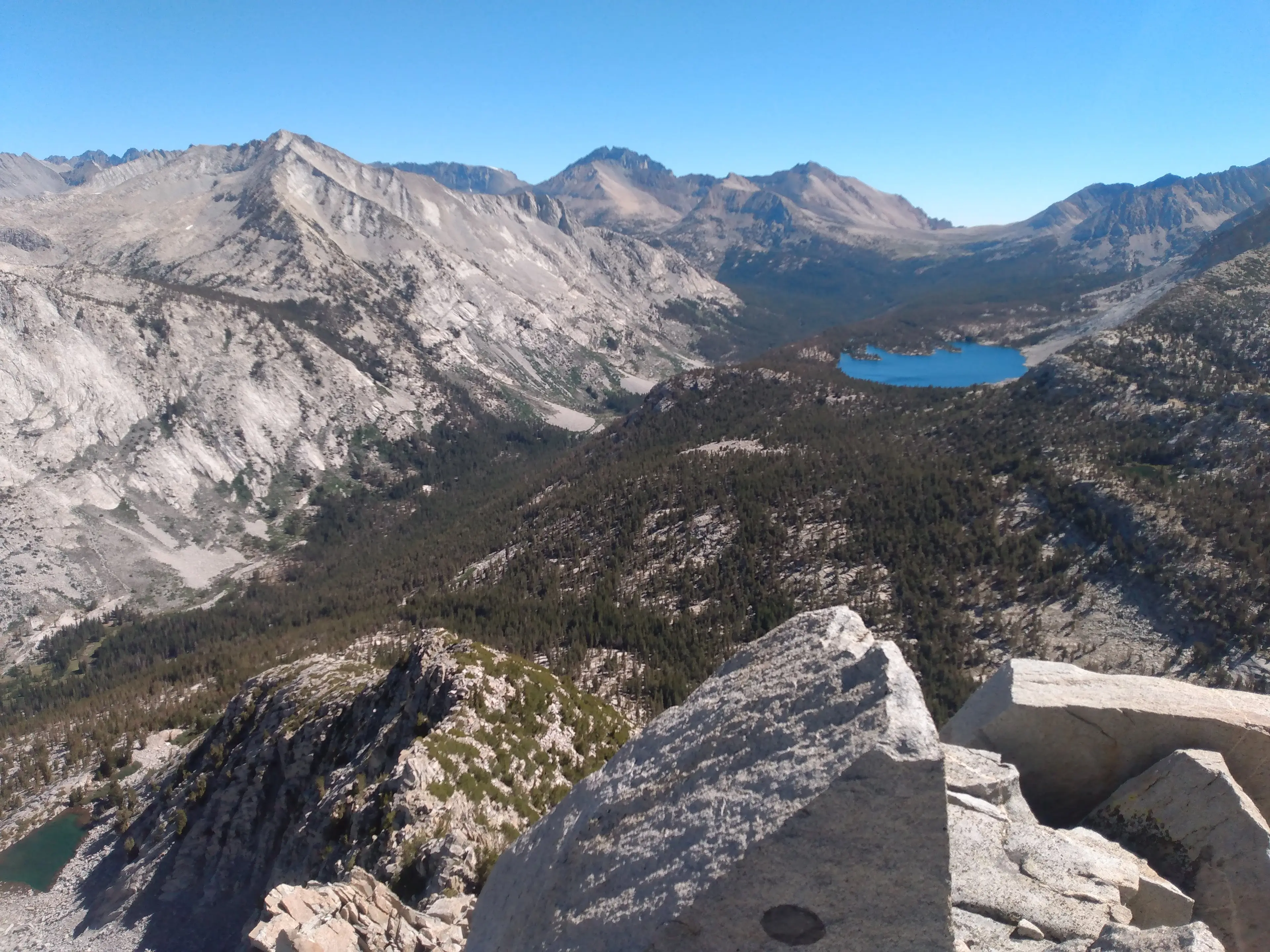 Mount Ruskin (L), Taboose Pass above Bench Lake (R)