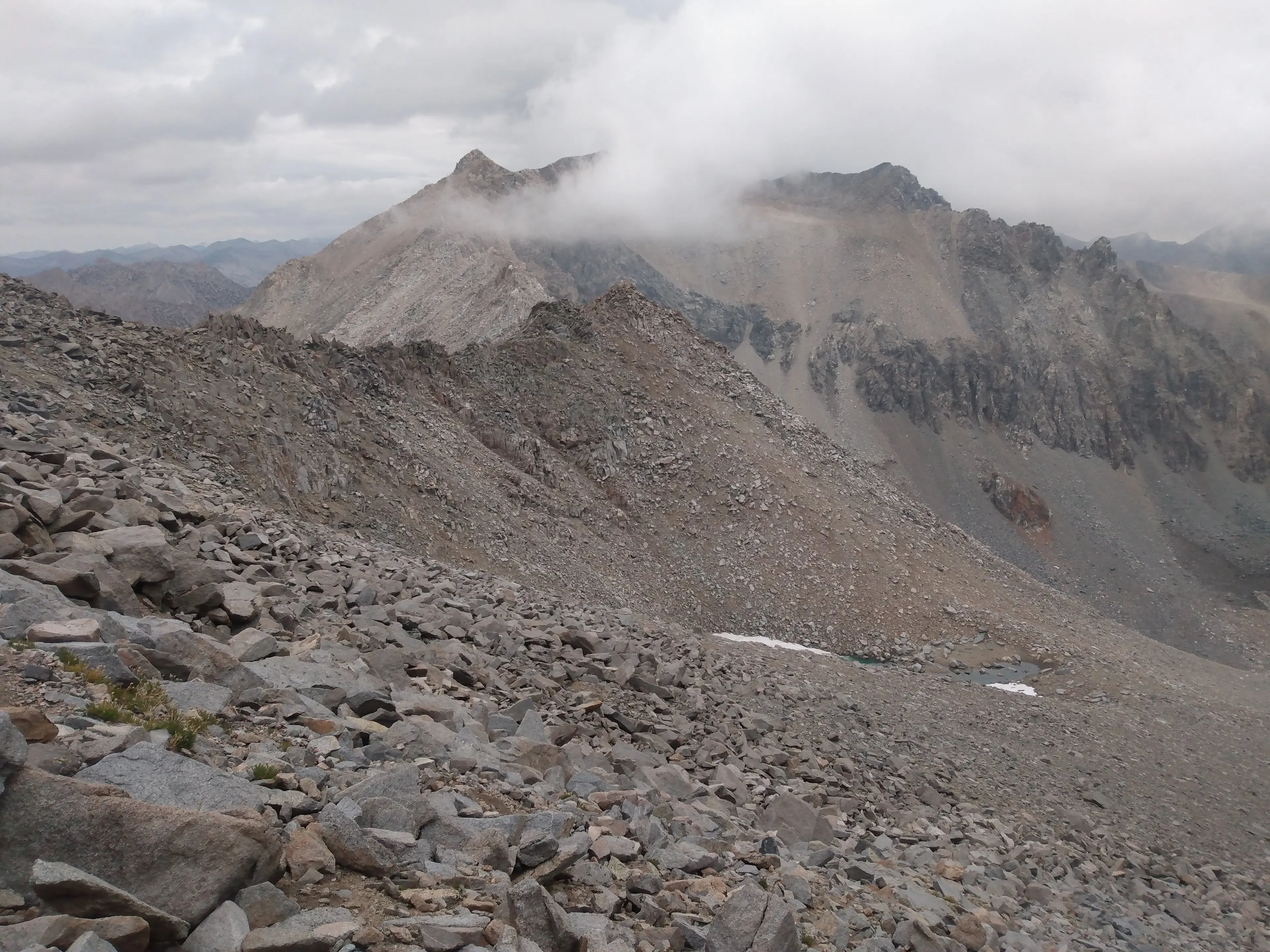 Traverse to Diamond Peak