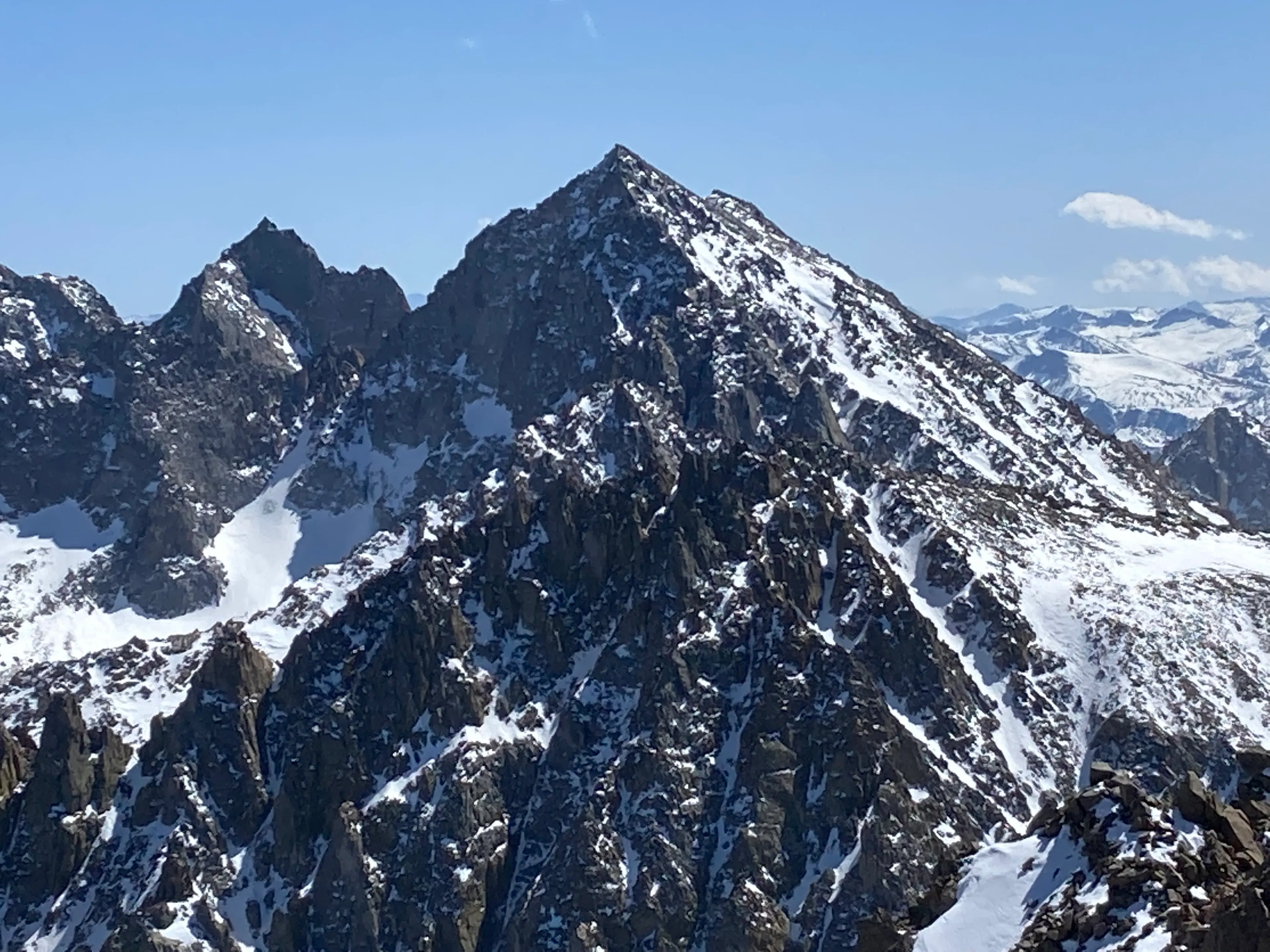 Mount Agassiz (R) and Mount Winchell (L)