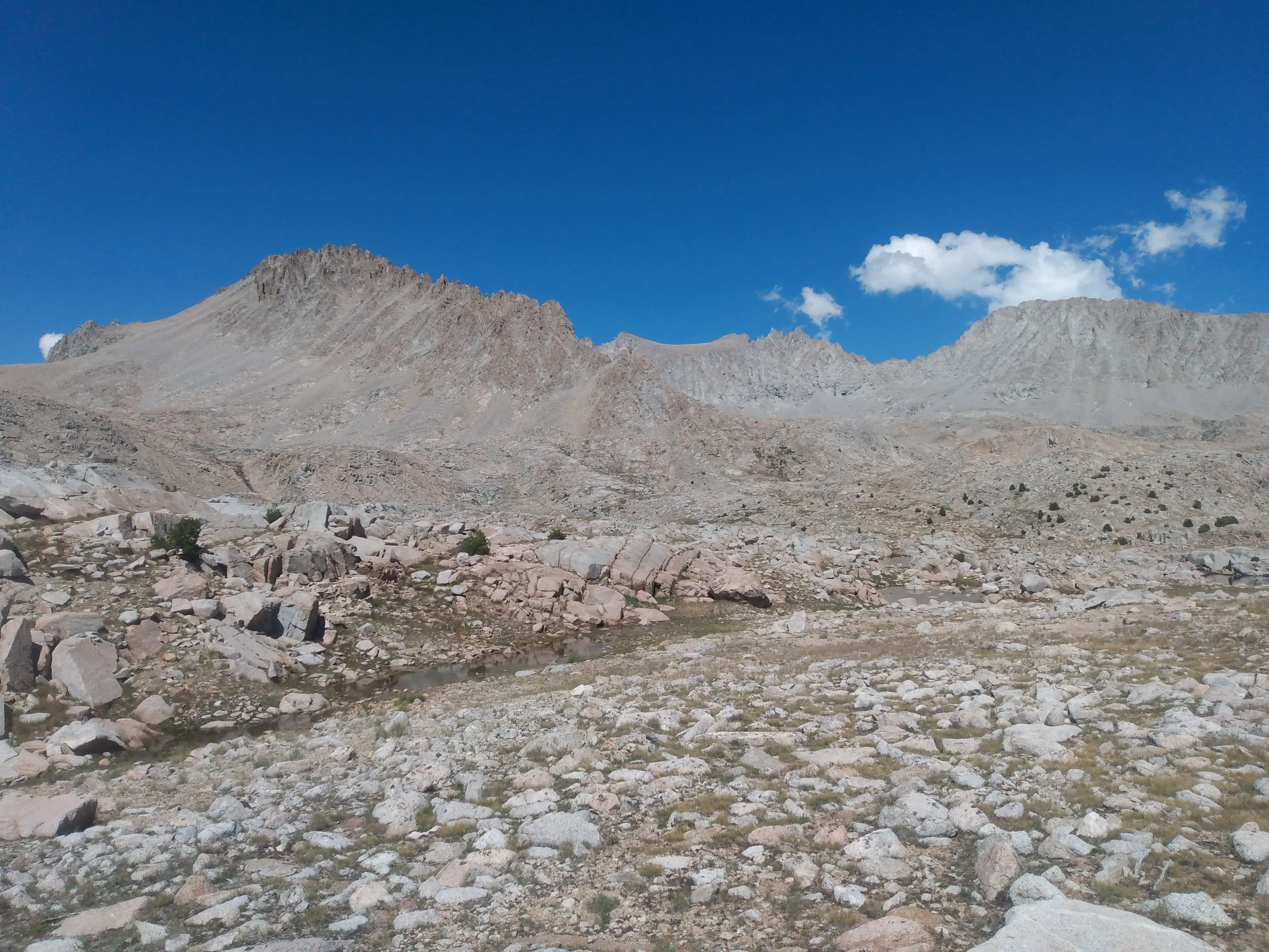 Mount Ericsson (L), Caltech Peak (R)